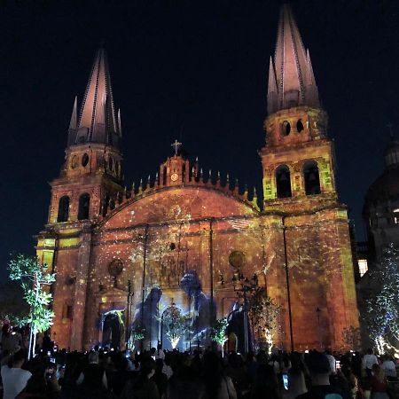 Departamento *Mundo Viajero* Guadalajaraアパートメント エクステリア 写真
